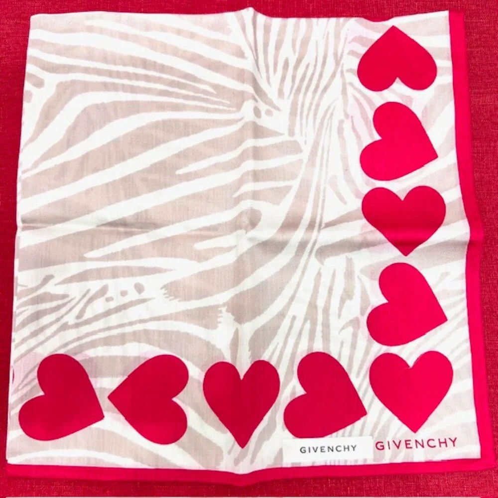 New GivenchyGivenchy Handkerchief // Mini Scarf Cotton 19.5 Beige Red Hearts(93 - Picture 2 of 6